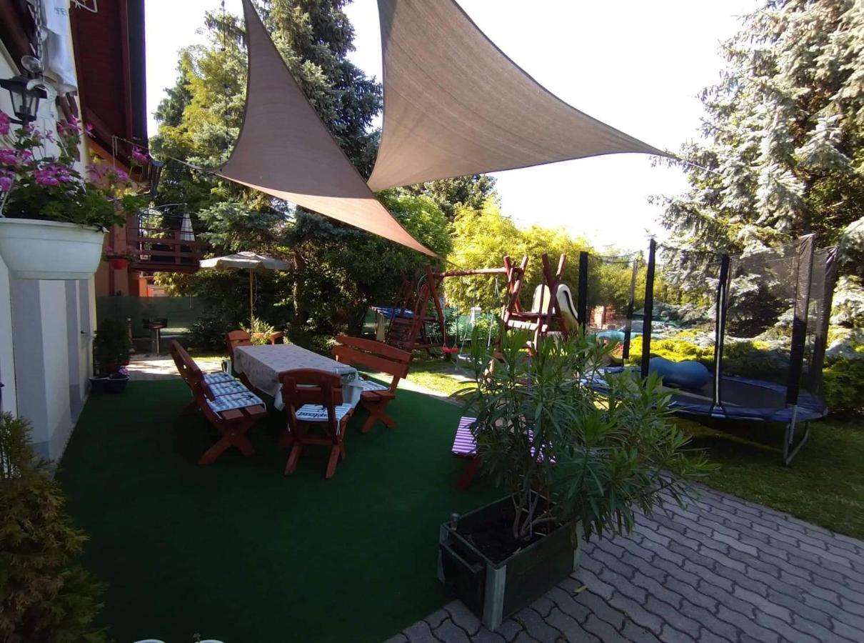 Liliana Vendeghaz Apartment Balatonfůzfő Екстериор снимка