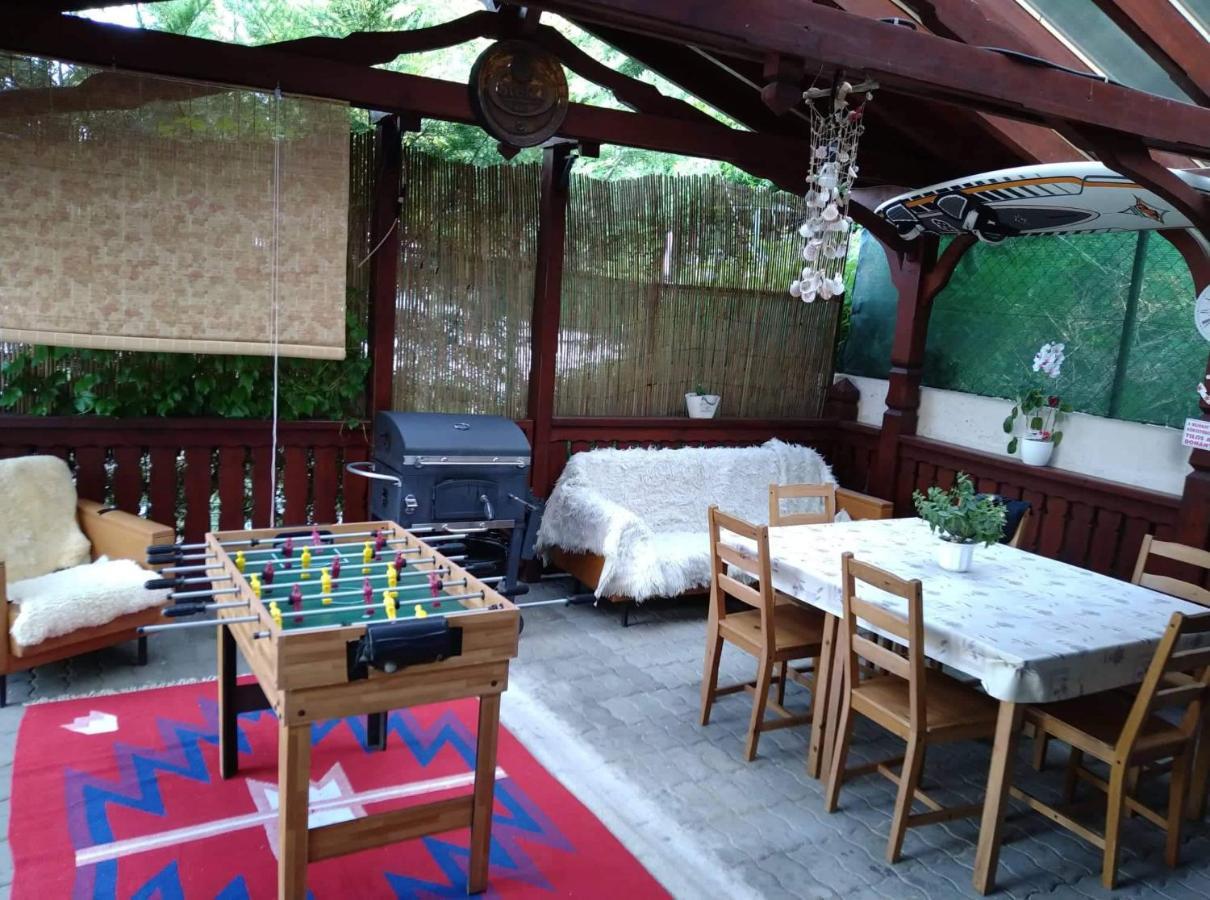 Liliana Vendeghaz Apartment Balatonfůzfő Екстериор снимка