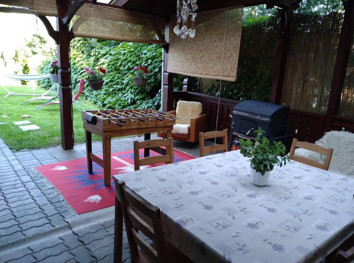 Liliana Vendeghaz Apartment Balatonfůzfő Екстериор снимка