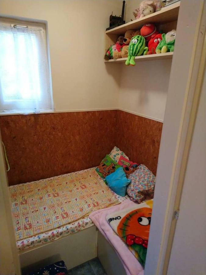 Liliana Vendeghaz Apartment Balatonfůzfő Екстериор снимка