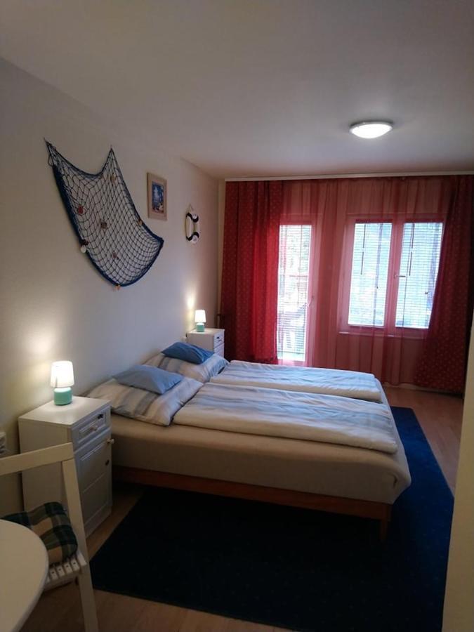 Liliana Vendeghaz Apartment Balatonfůzfő Екстериор снимка